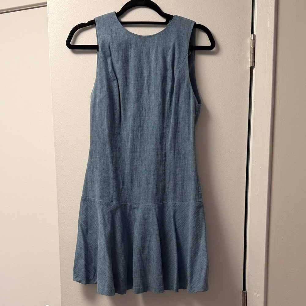 Alice + Olivia Light Blue Sleeveless Midi Denim Dress